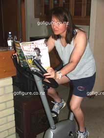 09-Lisa-JanBike