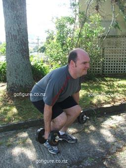 09-Exer-KevSquat1